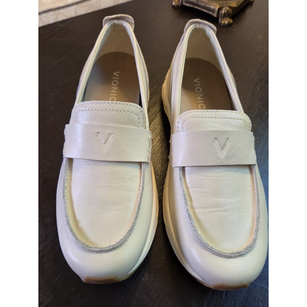 Vionic Women's Walk Roam Loafers Orthopedic Cream Leather Size 7.5 NEW! $160 - Picture 3 of 10